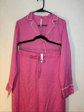 Soma Hot Orchid Pink Classic Notch Collar Pajama Set Long Sleeve and Lounge Pant